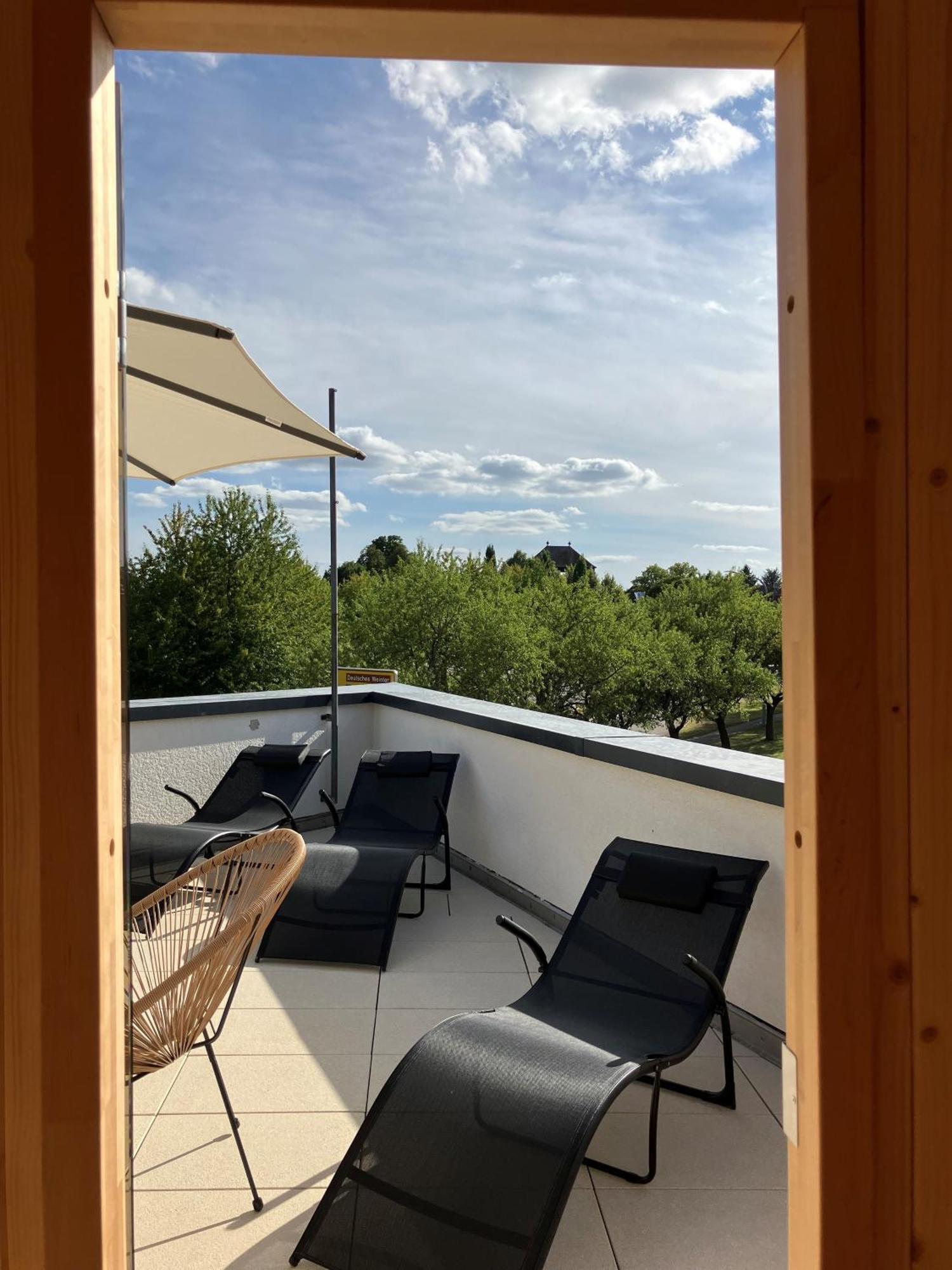Amelie No 3 Hotel & Appartements Schweigen-Rechtenbach Eksteriør bilde